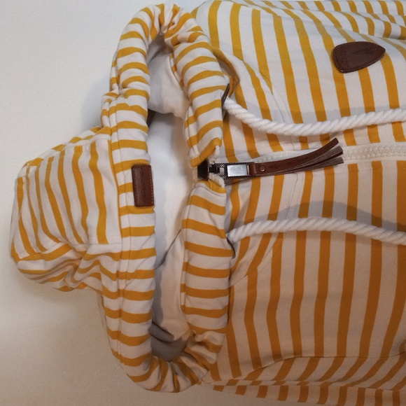 Wanakome Artemis Hooded Sweatshirt Size M - Picture 2 of 15